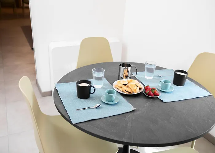 Mazzini 66 شقة لوغو