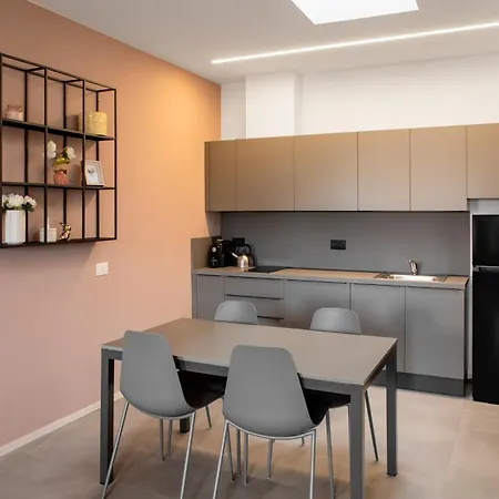 Mazzini 66 ルーゴ