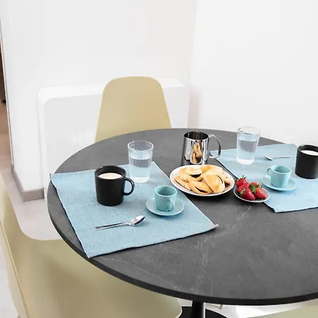 Mazzini 66 アパート ルーゴ