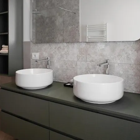 Mazzini 66 アパート